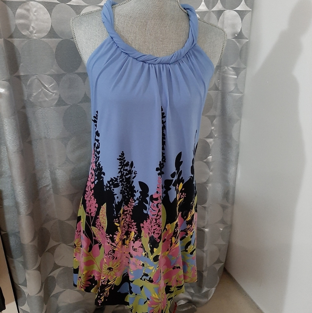 Cute summer dress - Picture 1 of 3